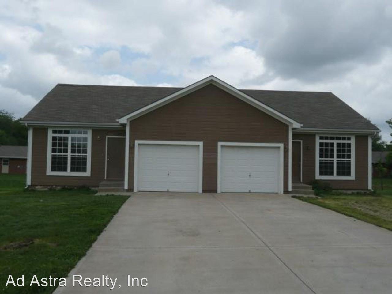 211 Pendleton Ave - Photo 2 of 4