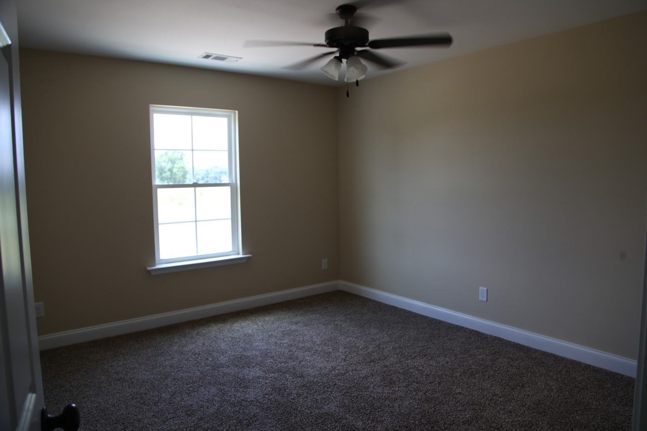 140 Reserve Ln - Photo 7 of 8