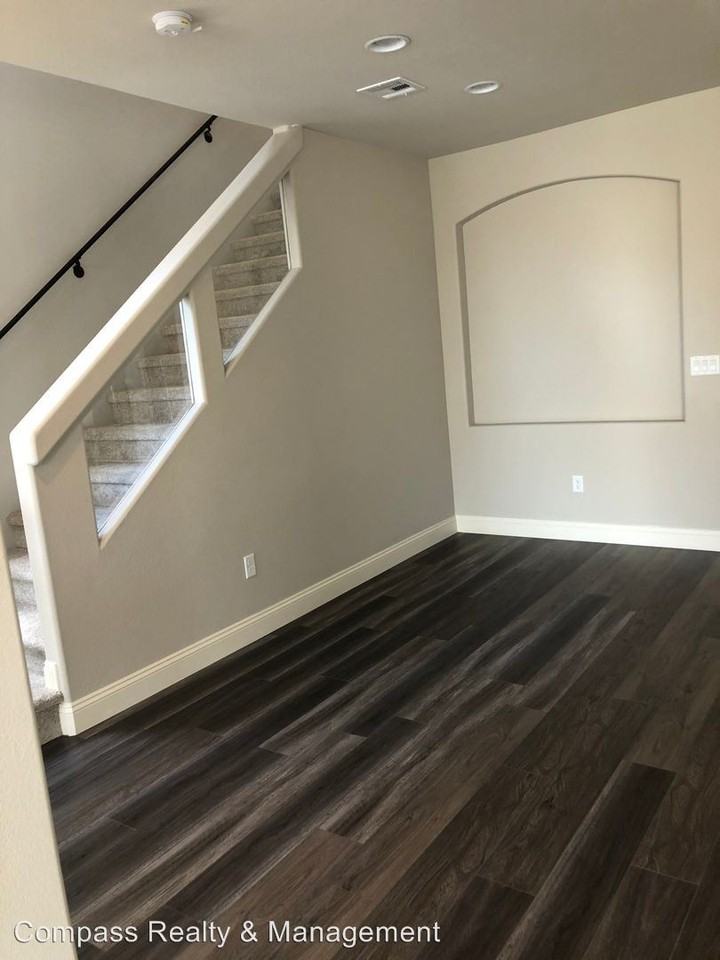 5833 Graystone Ridge Ave - Photo 3 of 12