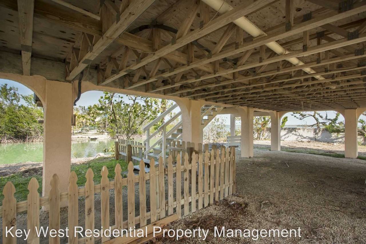 17367 Dolphin St E - Photo 2 of 15