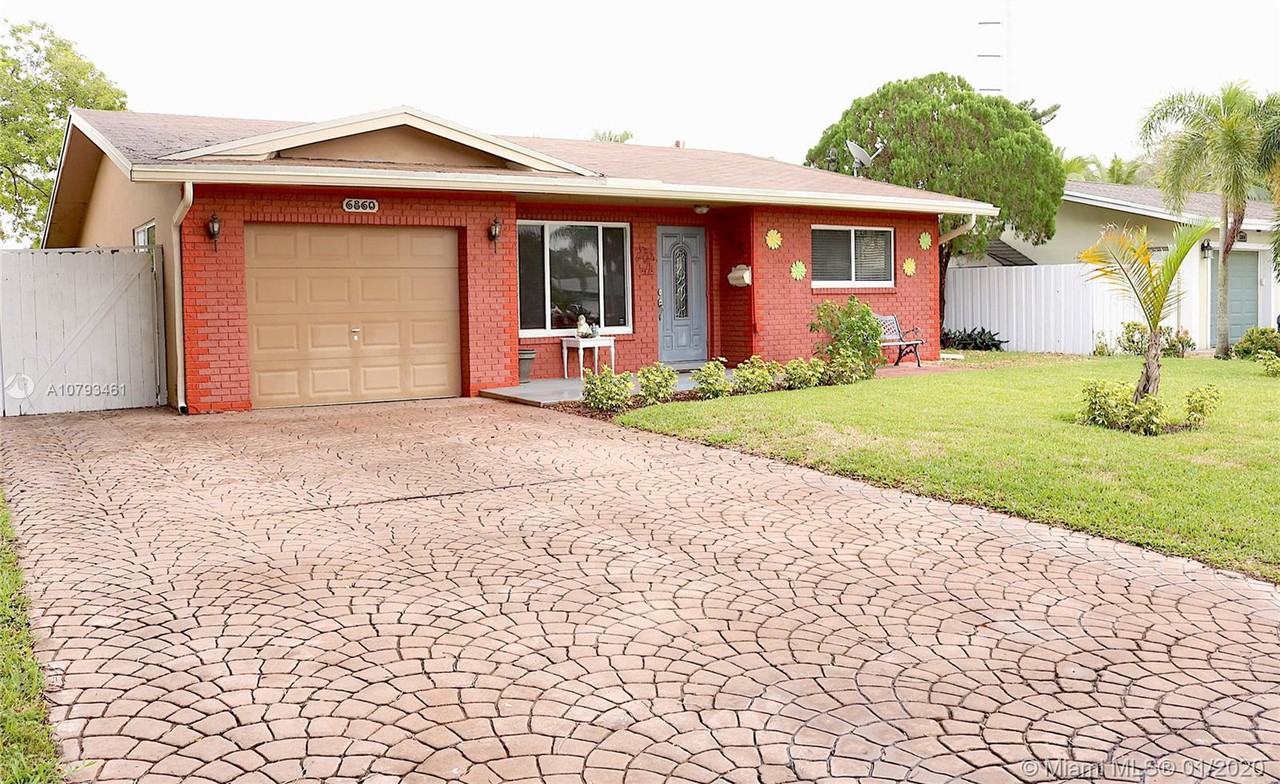 6860 Nw 31st Way - Photo 2 of 26