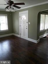 555 Zeisner Avenue - Photo 2 of 17