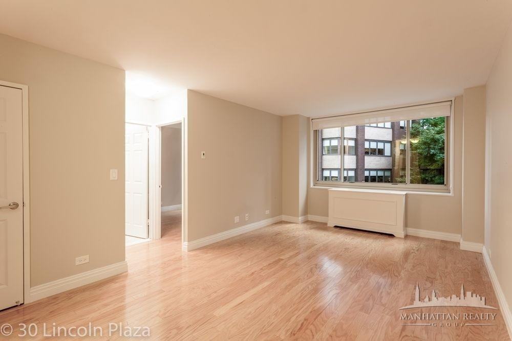 W 63rd St 4W, New York, NY 10023 1 Bedroom Apartment for 4,000/month