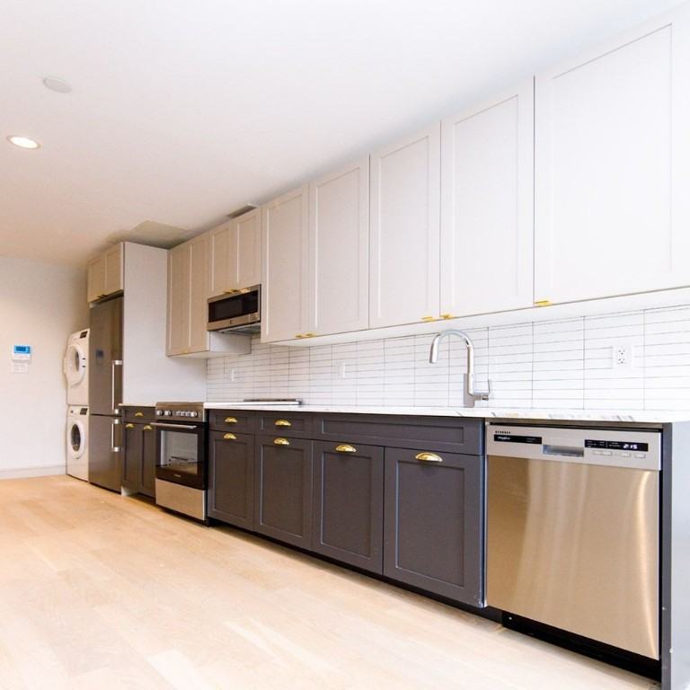 13 South William Street #12C