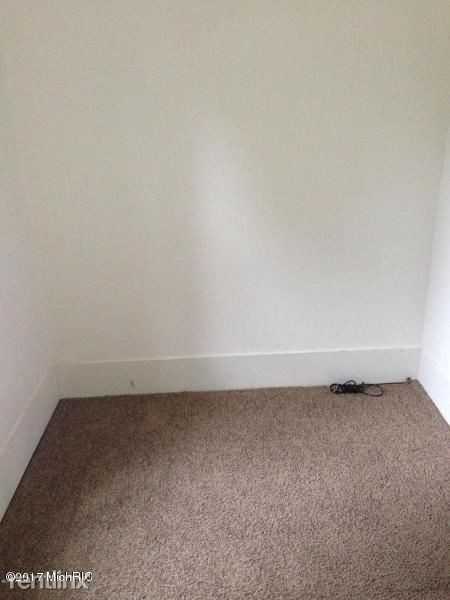 36 W South St - Photo 2 of 11