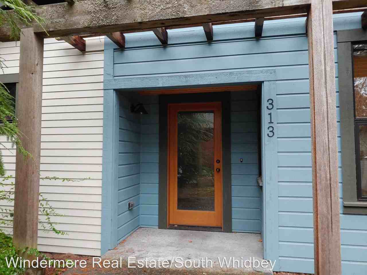 313 Edgecliff Dr - Photo 2 of 17