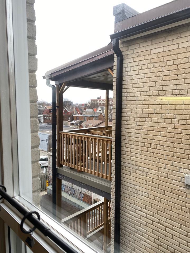 1520 Dundas Street West - Photo 25