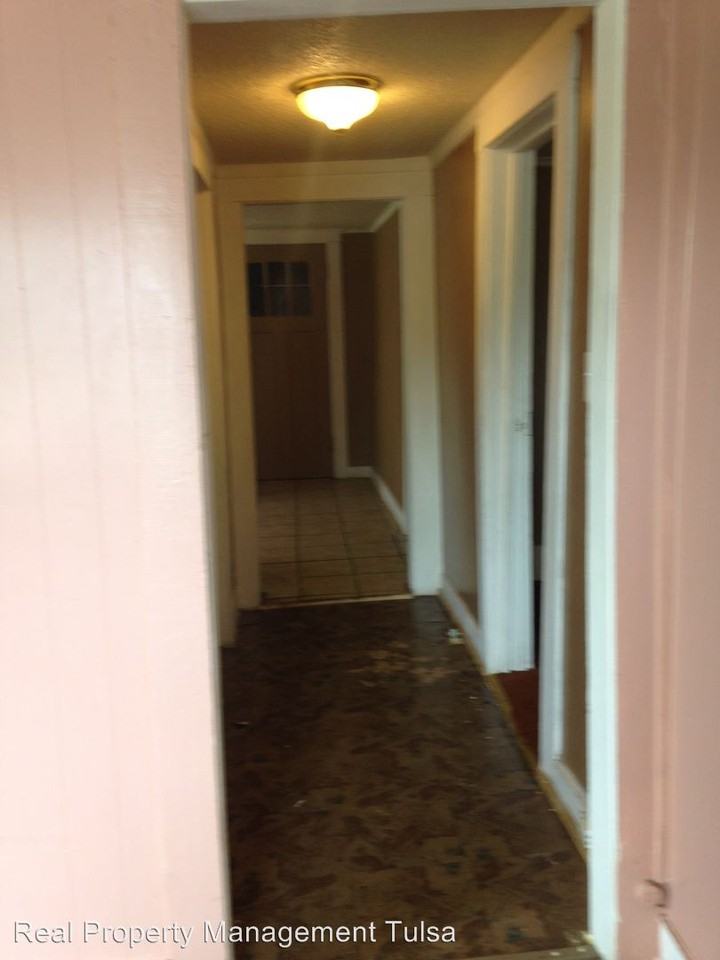 1839 North Norfolk Ave - Photo 3 of 11