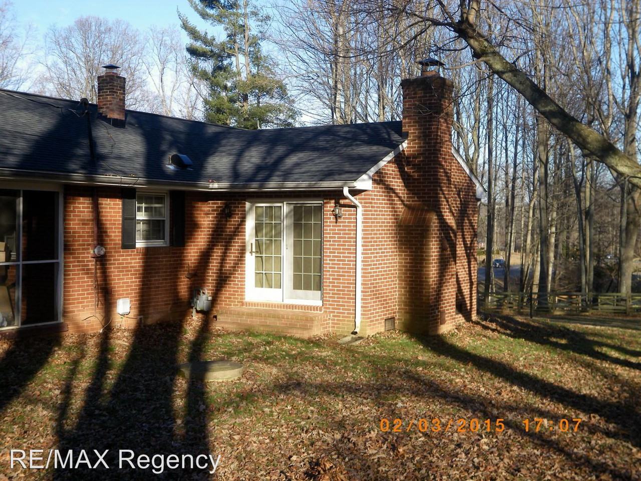 6051 Dumfries Rd - Photo 2 of 16