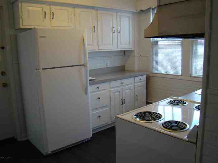 25 Welles Street - Photo 2 of 10