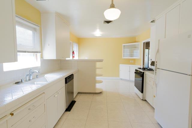 4947 63rd Street - Photo 6 of 43