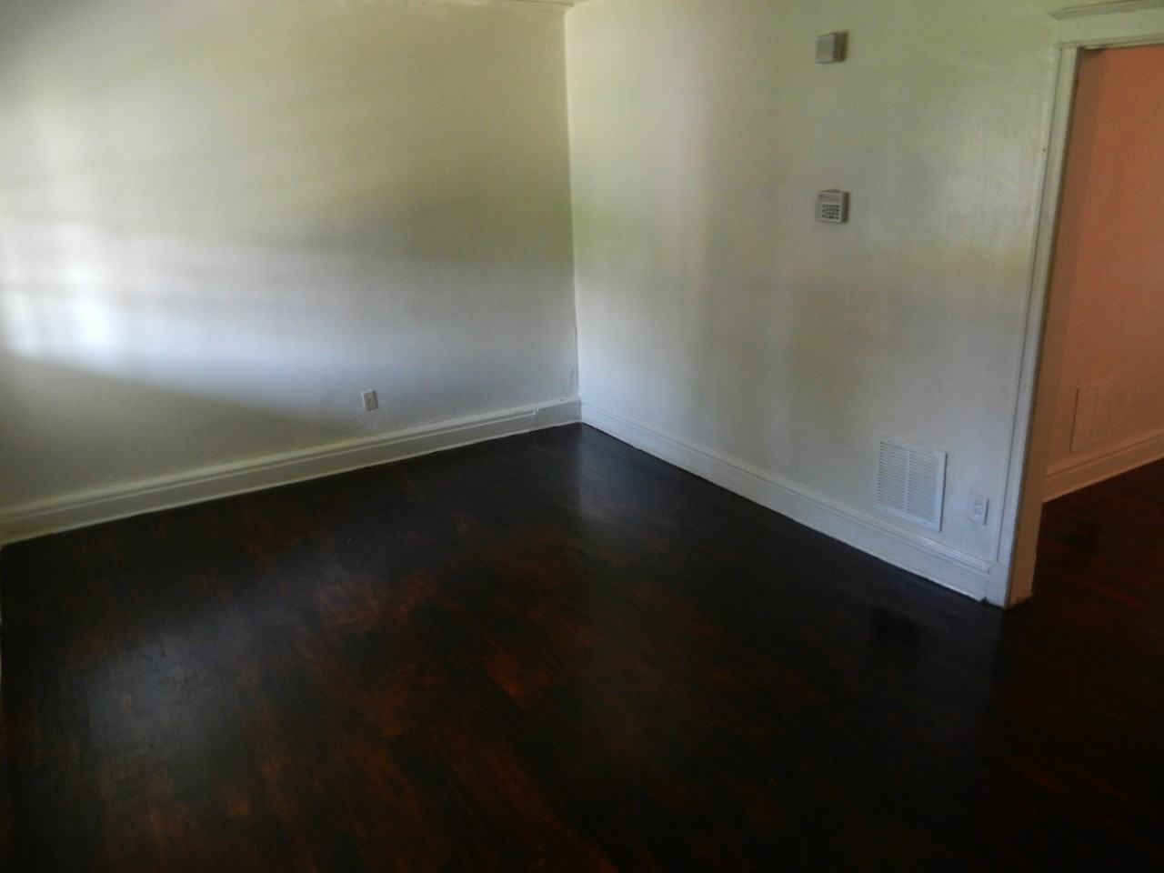 5111 St Louis Ave #2FL - Photo 2 of 8
