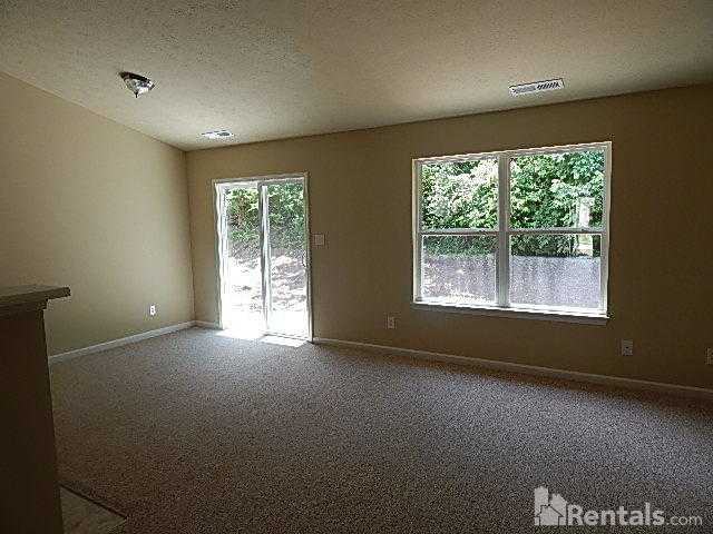 2005 Lisa Walk Drive - Photo 3 of 10