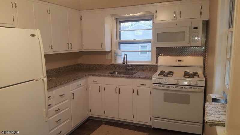 75 W New St Unit 2 - Photo 3 of 8