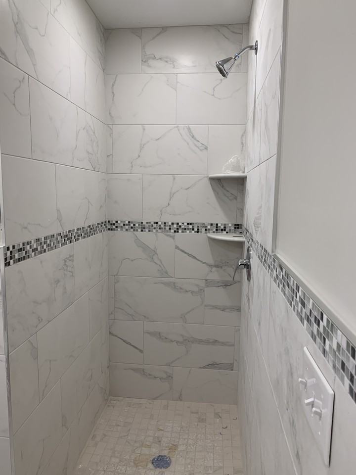 29 Garibaldi Ave #1stTO3rdFL - Photo 3 of 4