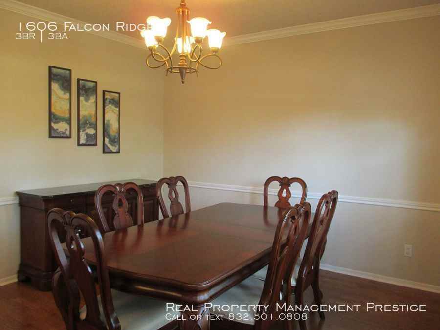 1606 Falcon Ridge - Photo 3 of 24