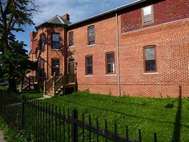 10705 Cottage Grove - Photo 2 of 16