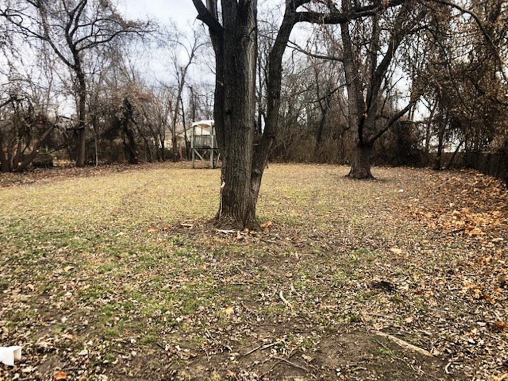 7600 E 102nd St - Photo 2 of 13