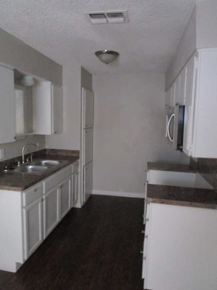 5124 Sears Dr - Photo 3 of 11