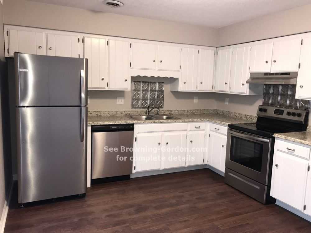 319 Timberway Cir - Photo 2 of 13