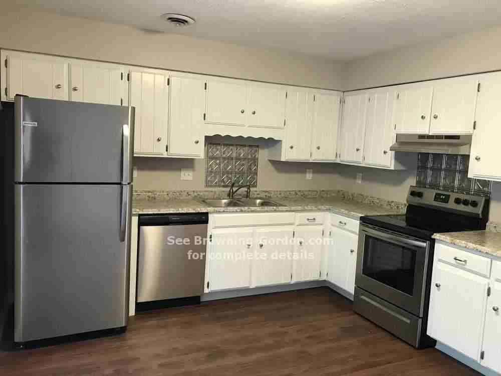 319 Timberway Cir - Photo 3 of 13