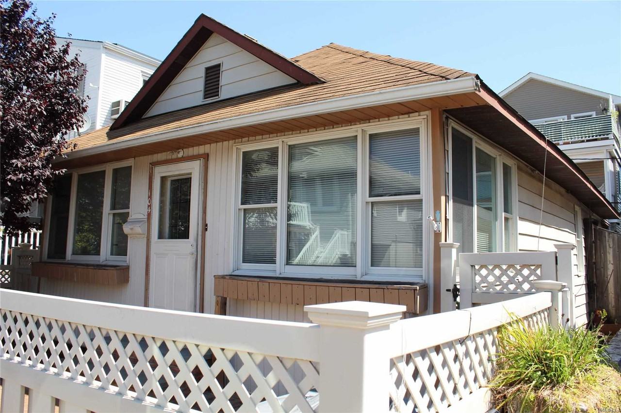 104 Wisconsin Street - Photo 2 of 10