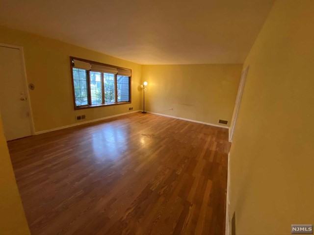 400 Washington Avenue - Photo 3 of 22