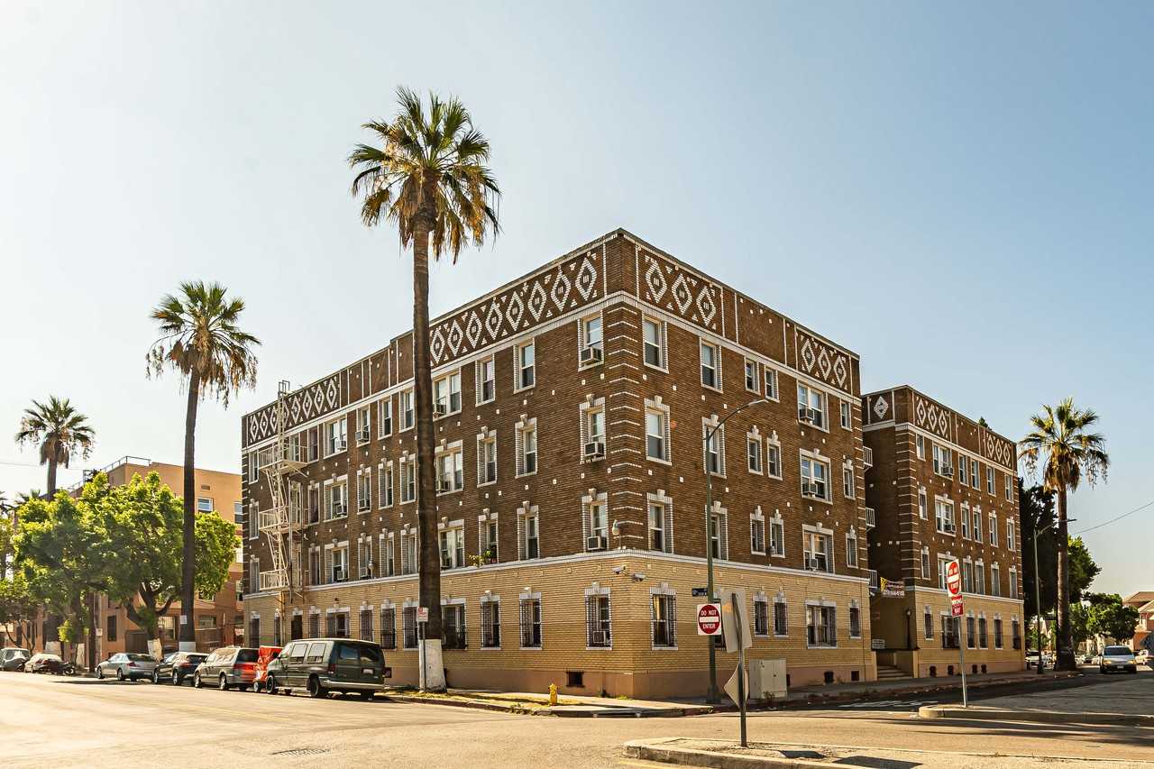 Pacific 1200 Hoover - Photo 2 of 12