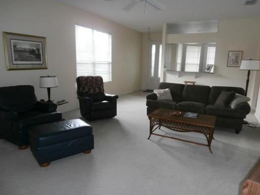 21927 King Henry Ave - Photo 2 of 7