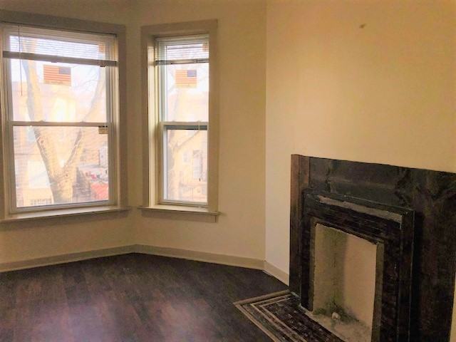 6612 South Rhodes Avenue - Photo 2 of 8