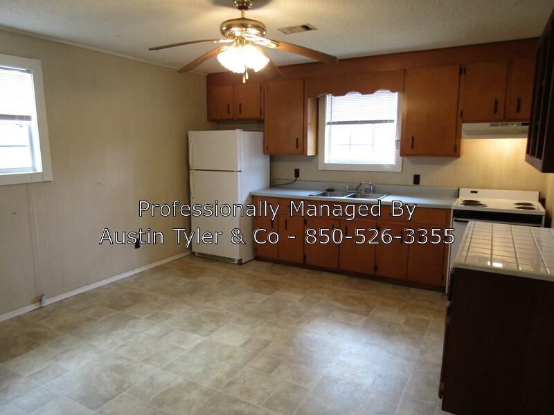 6795 Highway 90 - Photo 3 of 14