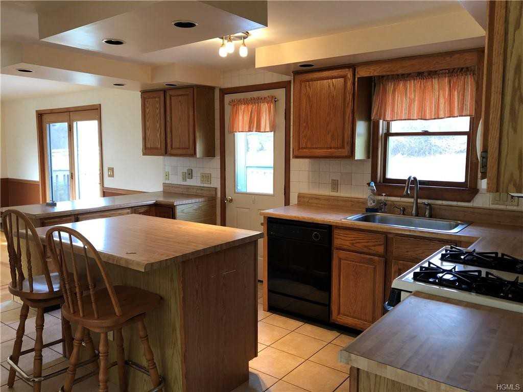 5 Mallon Lane - Photo 2 of 24