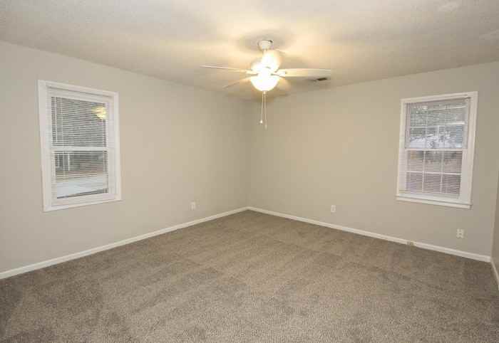 1613 Chadford Road - Photo 3 of 8