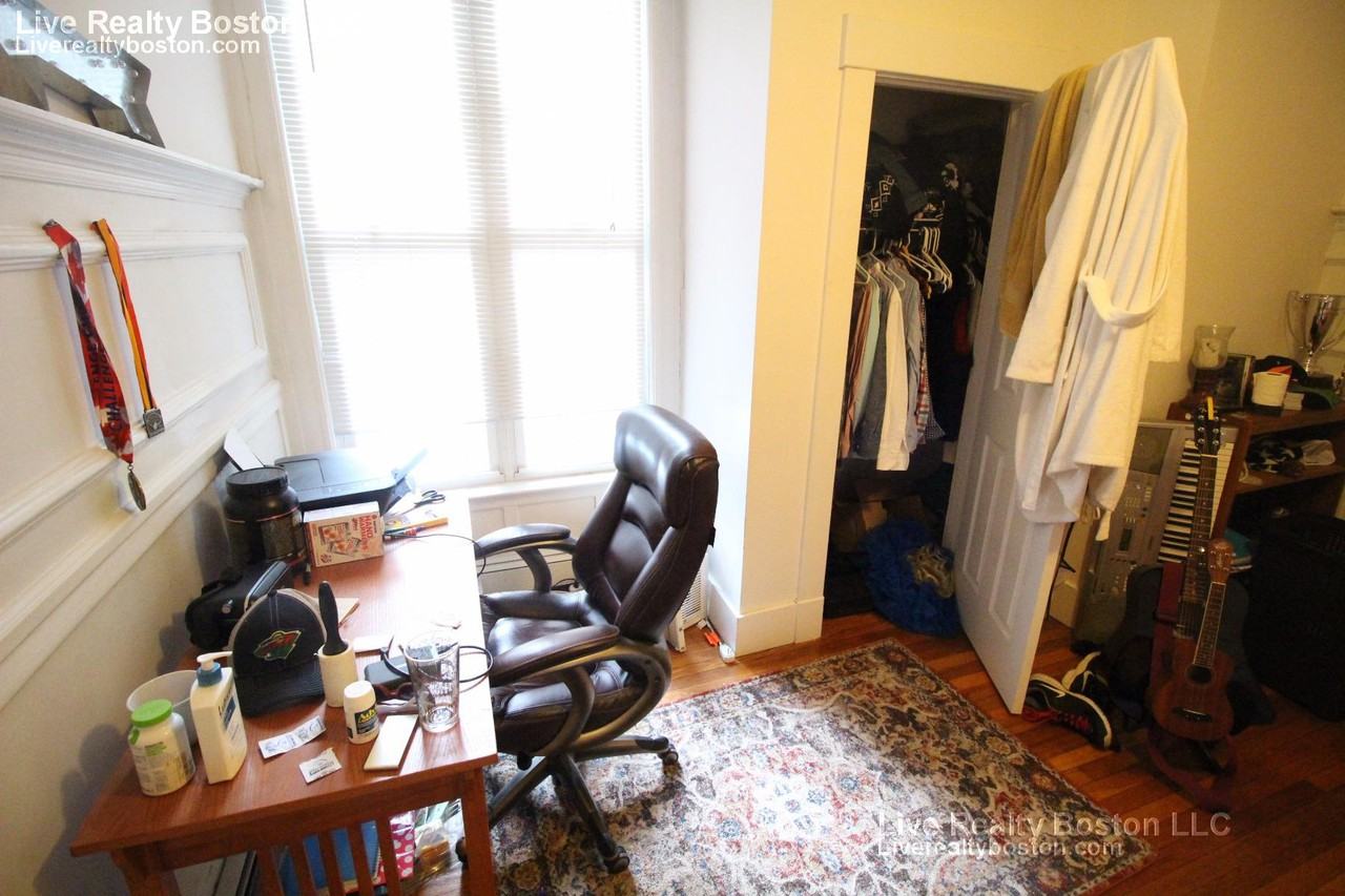 12 Saint Lukes Road - Photo 2 of 3