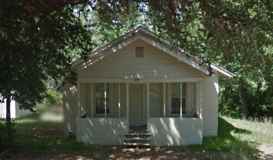 414 W Johnson St - Photo 1 of 1