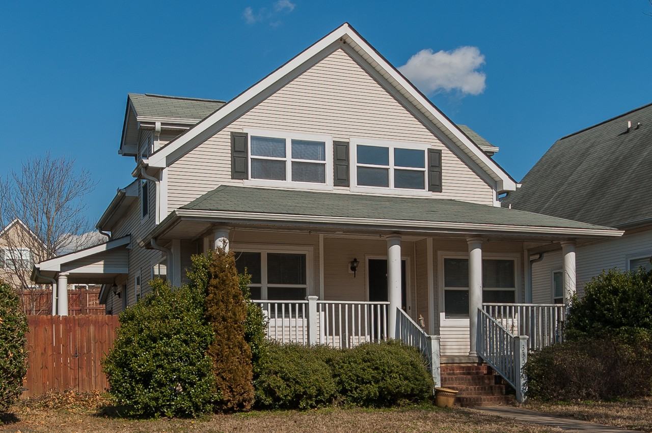 335 Woodlark St - Photo 2 of 23