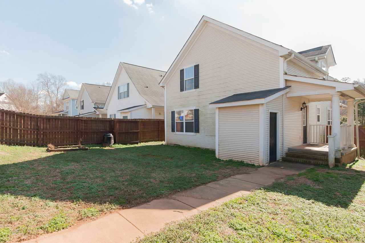 335 Woodlark St - Photo 3 of 23