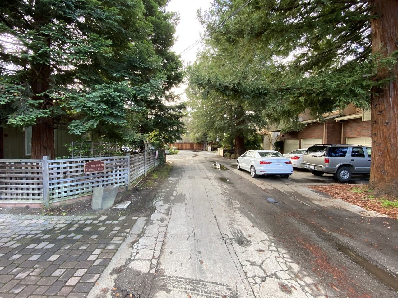 705 Elizabeth Ln - Photo 3 of 4