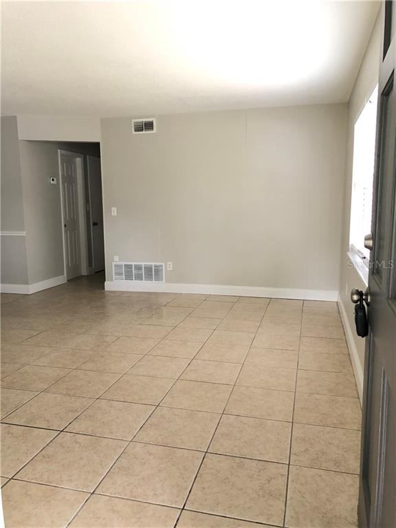 2605 E Pine Street - Photo 3 of 14