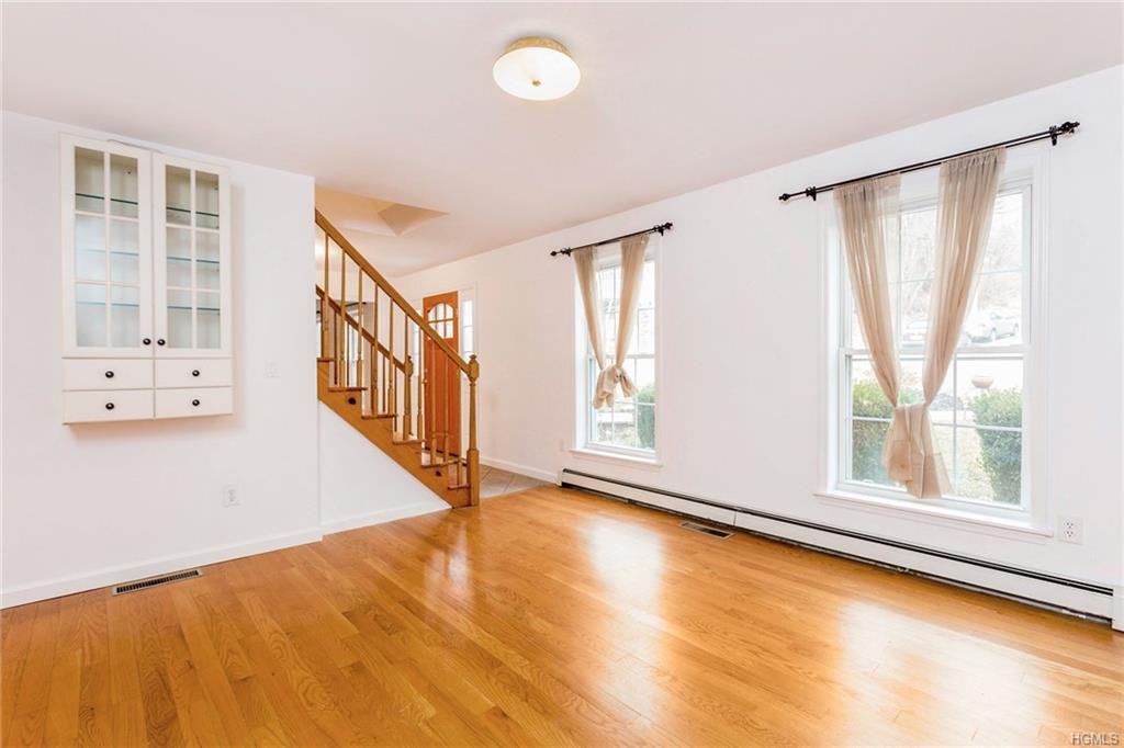 154 Beverly Road - Photo 3 of 24