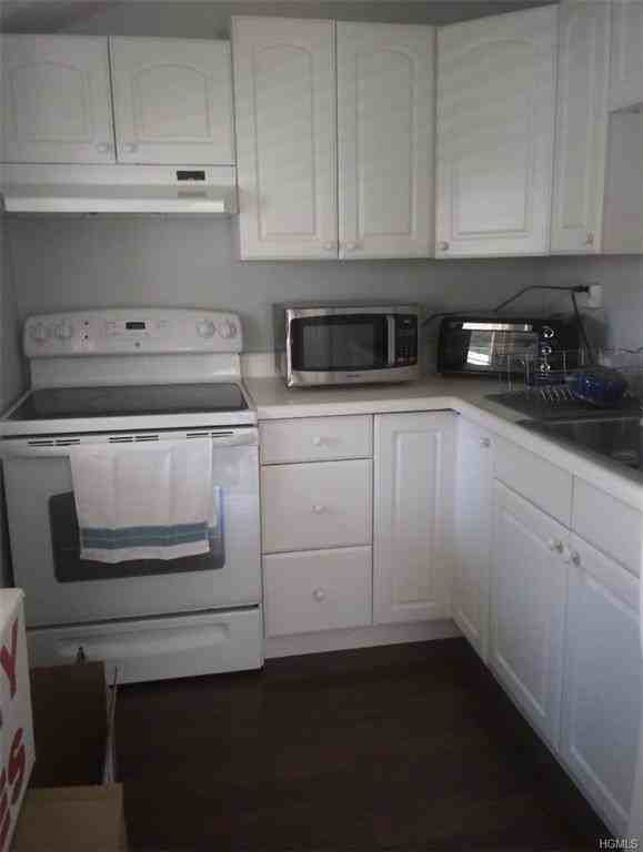 149 Pleasantville Road - Photo 2 of 9