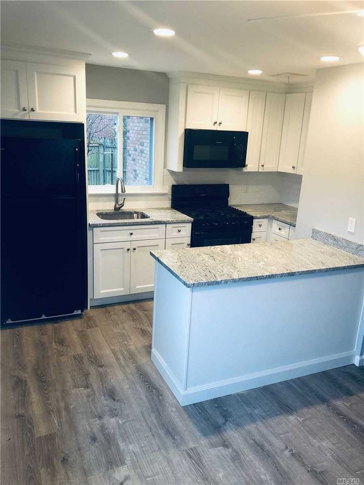 42 Bella Vista Ave - Photo 2 of 10