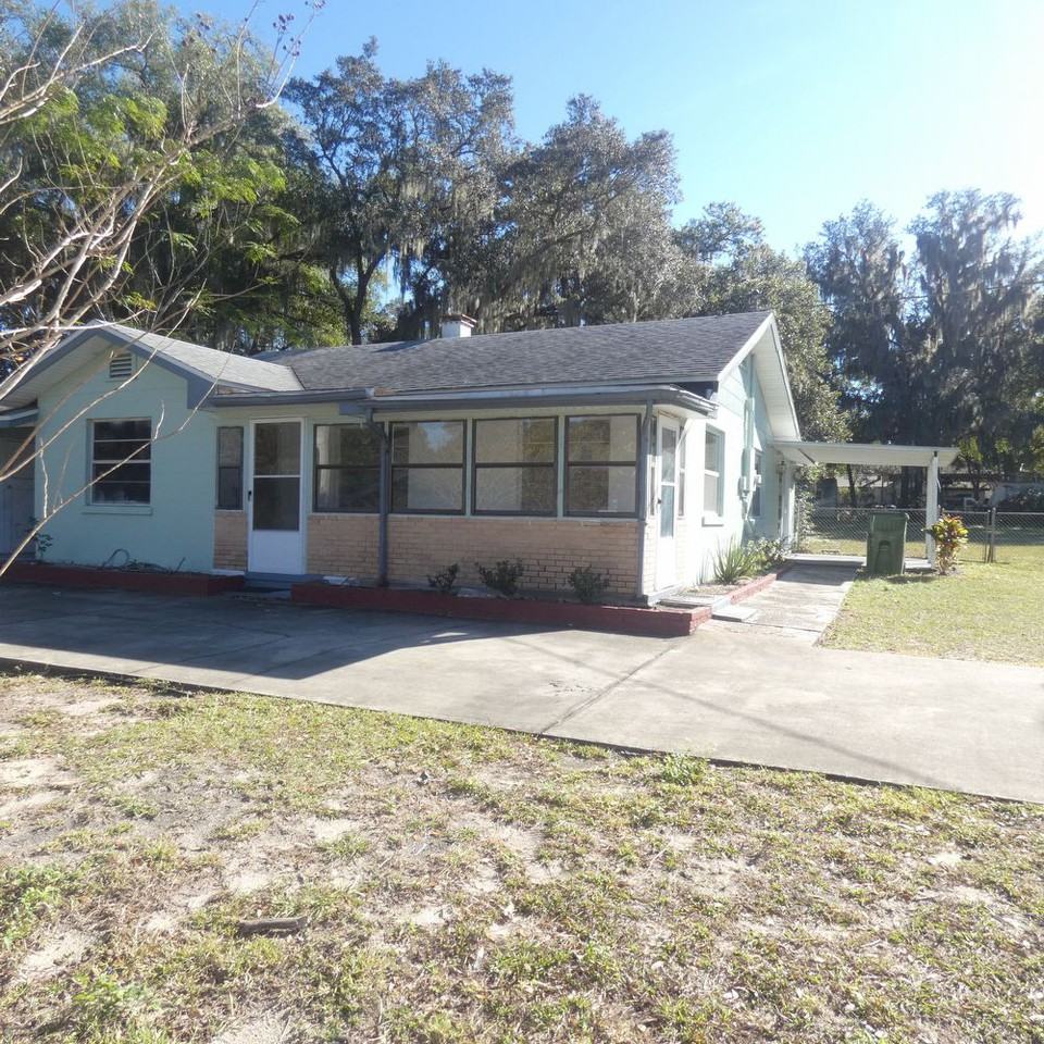 1509 Center Street - Photo 3 of 21