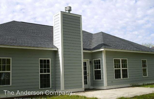 141 Hedgerow Dr. - Photo 2 of 2