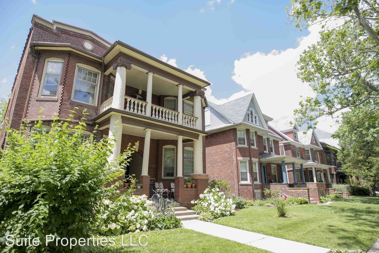 4535 Commonwealth St - Photo 2 of 24