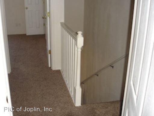 326 Hamilton B - Photo 3 of 4