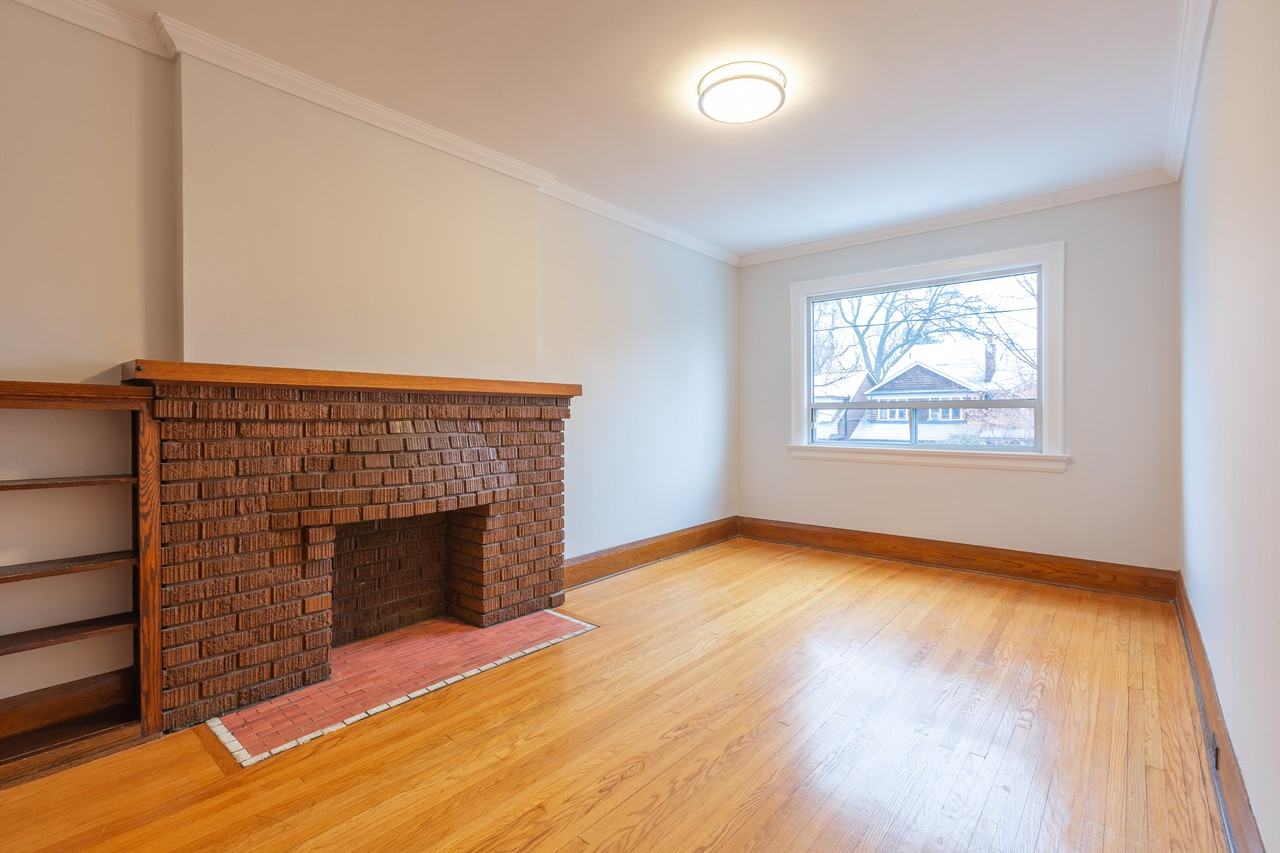 290 Beresford Avenue - Photo 2 of 14