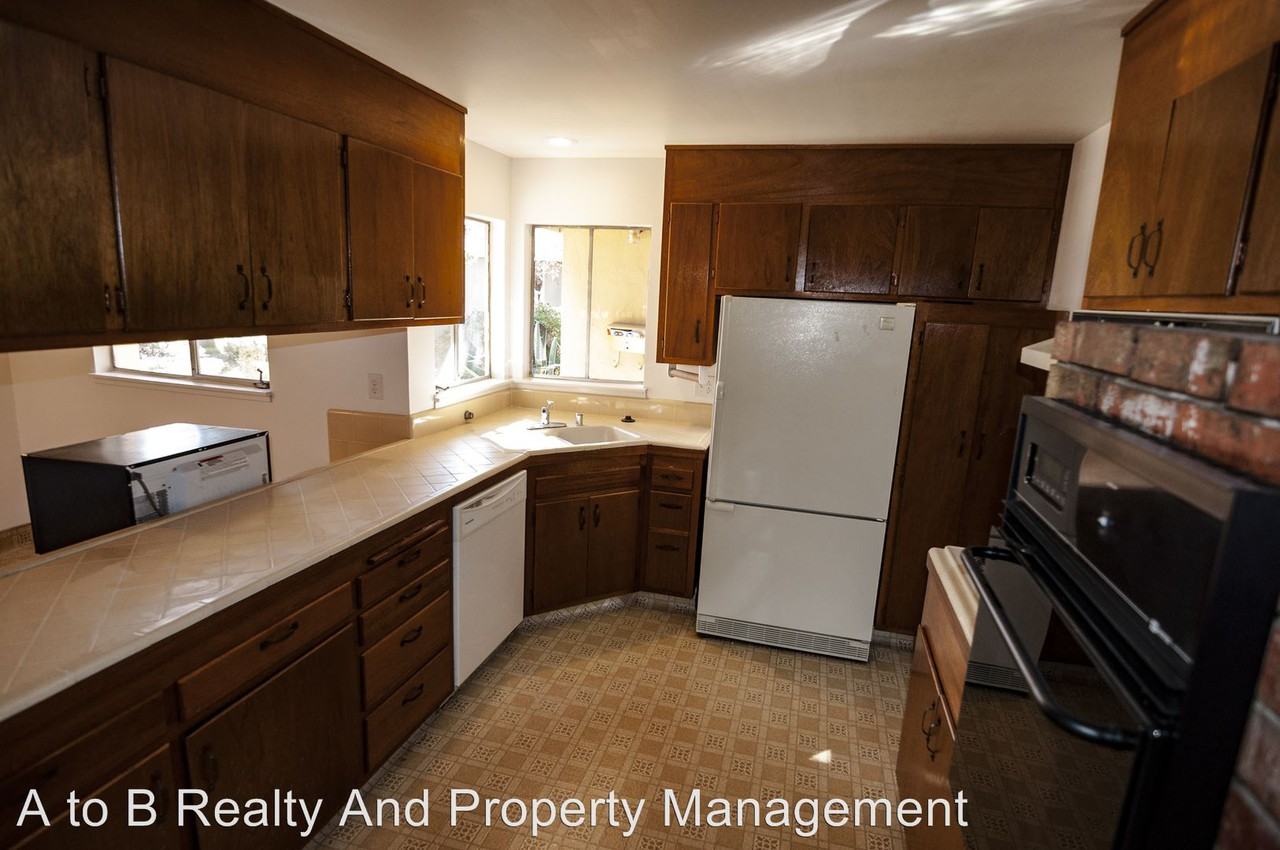 6571 Capri Way - Photo 2 of 17