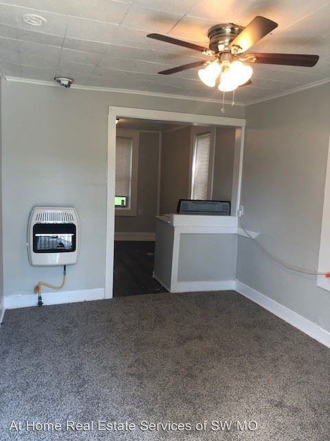 610 N Brown - Photo 2 of 10