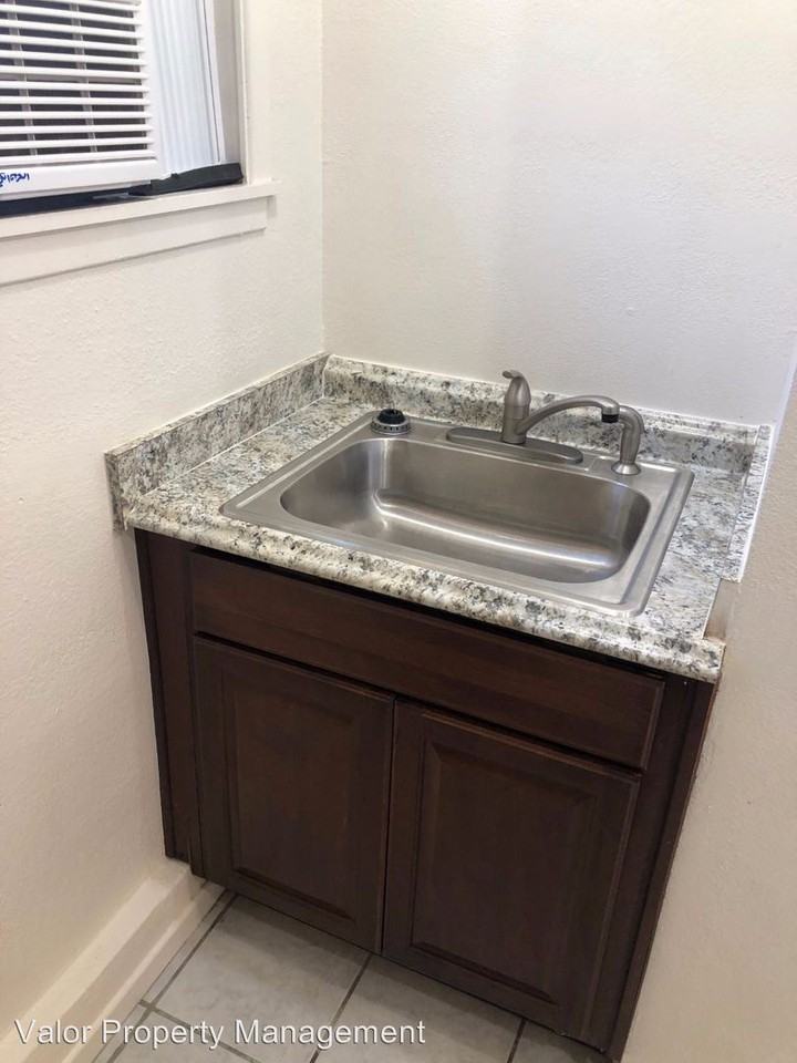 4452 Copeland Ave - Photo 3 of 6